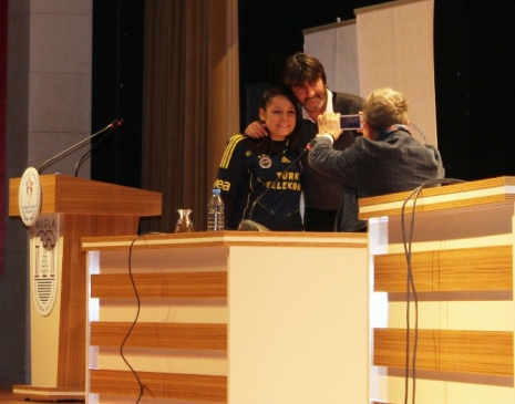 Muğla'da Yapılan Etkinlikte Rıdvan Dilmen, Teknik Direktörlük İçin Şartların Uygun Olması Halinde Dönüş Yapabileceğini Belirtti.