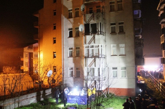 Bartın Kemerköprü Mahallesi'nde Yangın Çıkan Kadın, 3. Kattan Atlayarak Can Verdi