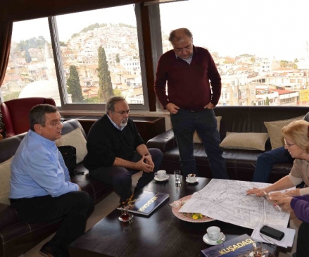 Kuşadası'nda Yıldız Teknik Üniversitesi Öğrencileri Proje Geliştiriyor