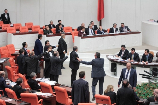 TBMM'de İç Güvenlik Paketi 199 Oyla Kabul Edildi