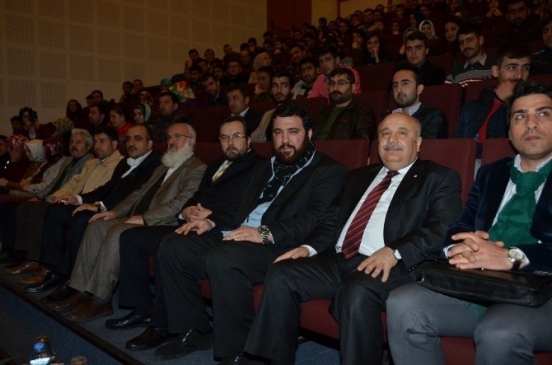 Adıyaman'da 'Dedem Abdulhamit Han ve Çanakkale Zaferi' Konferansı Gerçekleşti