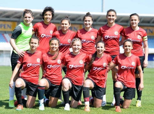 Antalya Muratpaşa Kadın Futbol Takımı, Karabük'te Ovacık Gençlik ile karşılaşacak