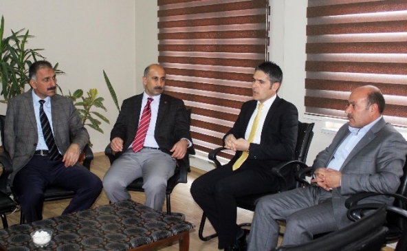 Ağrı'da Eğitim-Bir-Sen ve Sağlık-Sen'e Ziyaret Gerçekleştirildi