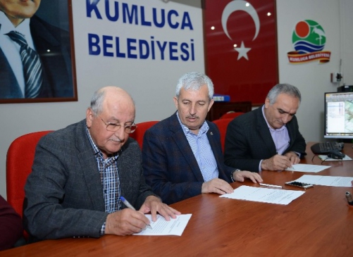 Kumluca Mavikent Mahallesi'nde Akdere'nin Açılması İçin Çalışmalara Başlandı