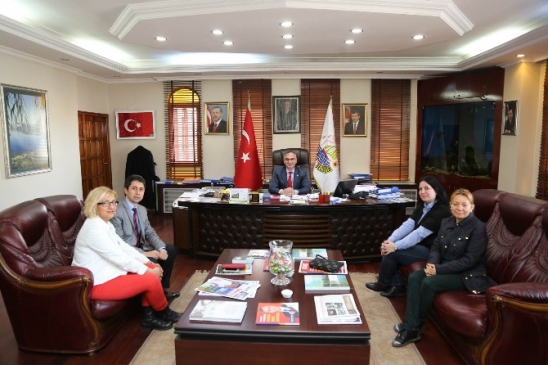 Sapanca'da Okul Aile Birliği, Başkan Yılmazer'i Ziyaret Etti