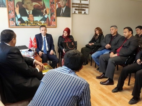 Düzce'de MHP Milletvekili Aday Adayı Teoman Yaman Destek Arıyor