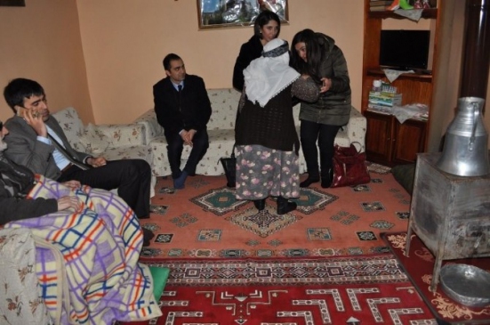 Arpaçay Kaymakamı Faruk Erdem, Tomarlı Köyü'nde 116 yaşındaki Zekeriya Çiftçi'yi ziyaret etti.