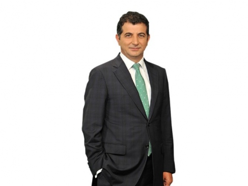 Prof. Dr. Ünsal Ban, Doların Yükselişi ve Seçim Süreci Üzerine Değerlendirmelerde Bulundu