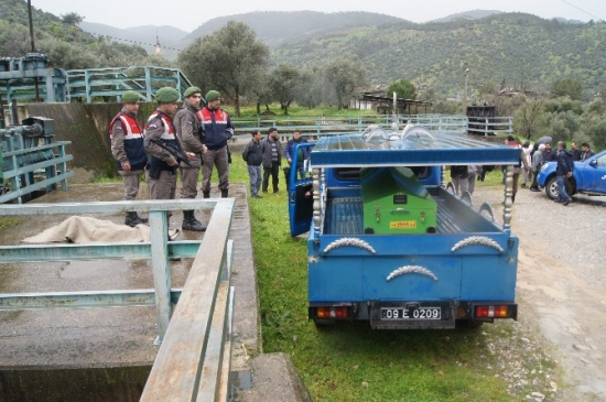 Aydın Bozdoğan'da 6 Yaşındaki Taylan Özgür Kürol'un Cesedi Kanaldan Çıkarıldı