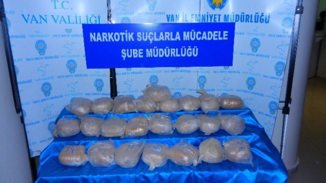 Van'da Yapılan Uyuşturucu Operasyonunda 29 Kilo Eroin Ele Geçirildi