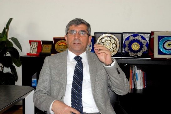 Diyarbakır Barosu Başkanı Tahir Elçi, İç Güvenlik Paketi'nin gereksiz olduğunu belirtti.