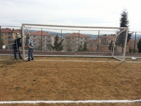 Bozüyük 4 Eylül Mahallesi'ndeki Toprak Saha Antrenmanlara Hazır Hale Getirildi