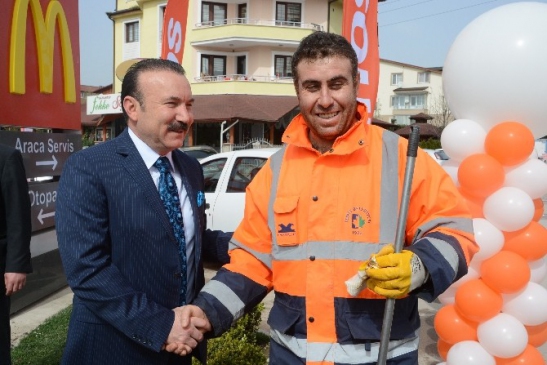 İzmit Belediyesi'nde Çalışan Ramazan Ayyıldız'a Altın Ödül Verildi