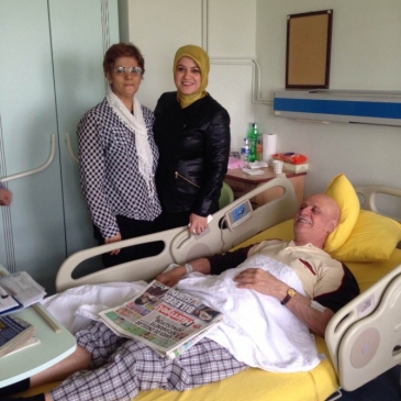 Trabzon'da Ayşe Sula Köseoğlu, Efsane Teknik Direktör Özyazıcı'yı Ziyaret Etti