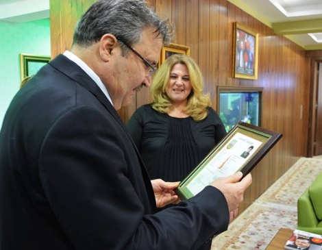 Yunusemre'de Başkan Çerçi, Şehit Kızı Parla Karacan'ı ve Çocuklarını Ziyaret Etti