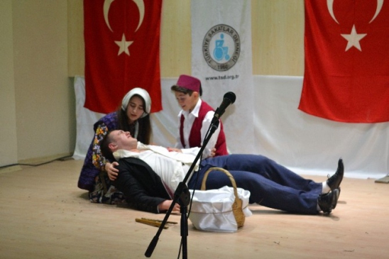 Kapaklı'da Sahne Alan 'Küçük Çoban' Tiyatro Oyununa Büyük İlgi Gösterildi