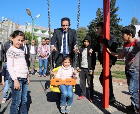 Haliliye'de Başkan Fevzi Demirkol, Cuma Gönüllü Parkı'ndaki Çalışmaları İnceledi