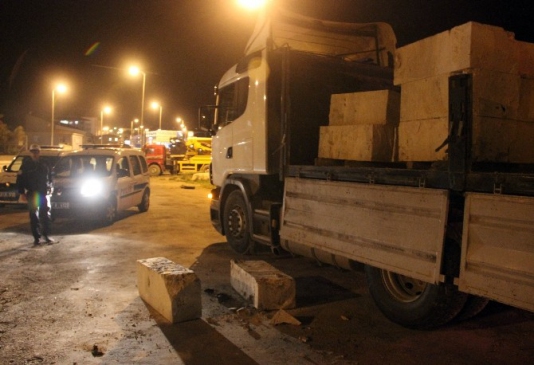 Sinop Merkez'de Beton Blokun Düşmesi Sonucu İşçi Yaralandı