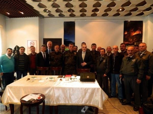 Amasya Orman İşletme Müdürlüğü'nde Özel Harekatçılardan Silah Eğitimi Gerçekleştirildi