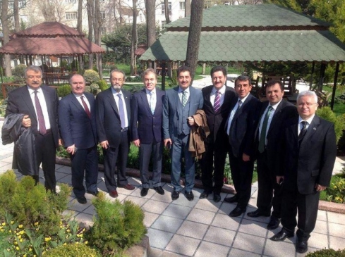 Kütahya'da AK Parti'li Vekiller İki Yeni Hastane Yapılacağını Açıkladı