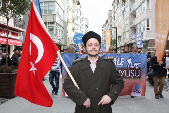 Samsun'da Çanakkale Zaferi İçin Mehter Eşliğinde Yürüyüş Yapıldı