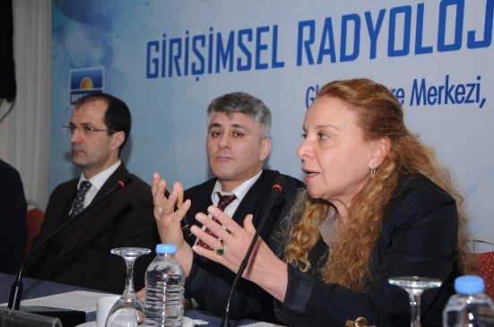 Antalya'da Girişimsel Radyoloji Malzeme Sorunları Üzerine Yapılan Toplantıda Uzmanlar Açıklamalarda Bulundu
