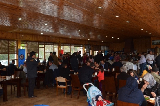 Zonguldak Kozlu'da Eğitim Bir-Sen Üyeleri Kahvaltıda Bir Araya Geldi