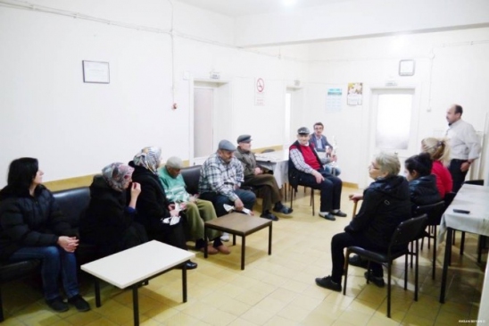 Bozüyük'te Engelliler Derneği, Belediye Acezeevi'ni Ziyaret Etti