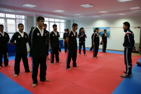 Şanlıurfa Bozova'da Alpagu Sporuna Gençlerin Yoğun İlgi Gösterdiği Belirtiliyor