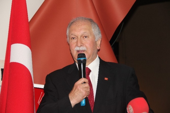 Giresun'da CHP'nin Ön Seçiminde En Çok Oyu Bülent Bektaşoğlu Aldı