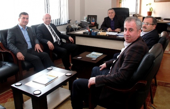 Zonguldak'ta Akın Kaymak, İl Genel Meclisi Başkanı Vacit Durdu Baş'ı Ziyaret Etti
