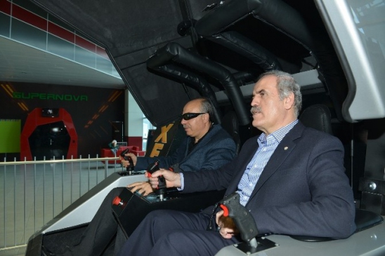 Bursa'da MaxFlight Uçak Simülatörü, İlk Kez Hizmete Girdi