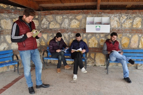 Foça'da Belediye Başkanı Gökhan Demirağ, Kütüphaneler Haftası dolayısıyla önemli açıklamalarda bulundu.