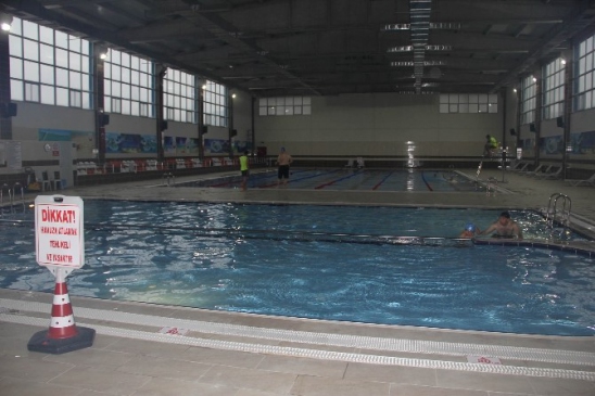 Şanlıurfa Büyükşehir'de Ücretsiz Yüzme Havuzu Hizmete Açıldı