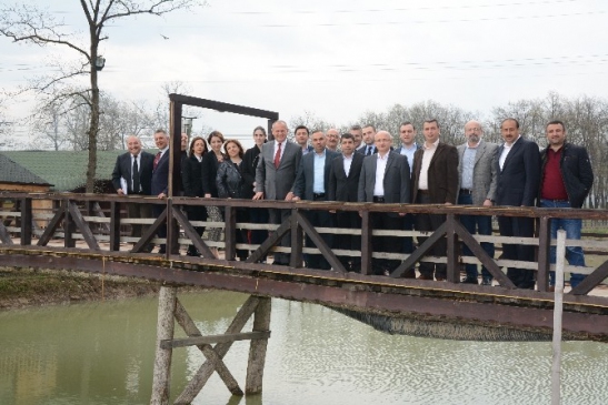 Düzce Belediye Başkanı Keleş, AK Parti Meclis Üyeleriyle Buluştu