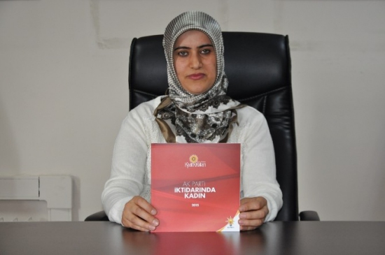 Kars'ta Kadınların Güçlenmesi ile İlgili Yayınlanan Kitapçık, AK Parti'nin Çalışmalarını Anlatıyor