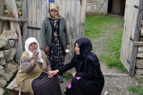 Afyonkarahisar Sandıklı'da Sel Felaketi Sonrası Ailelere Destek Ziyareti Gerçekleştirildi