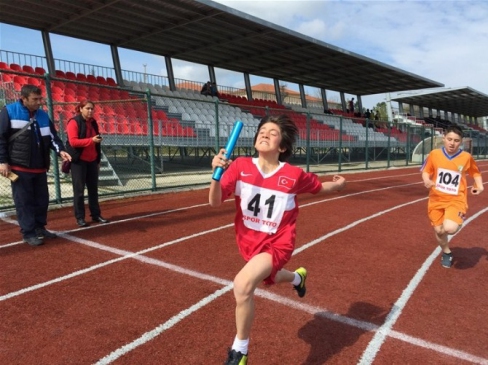 Bartın'da 2014-2015 Eğitim Yılı Atletizm Müsabakaları Sona Erdi