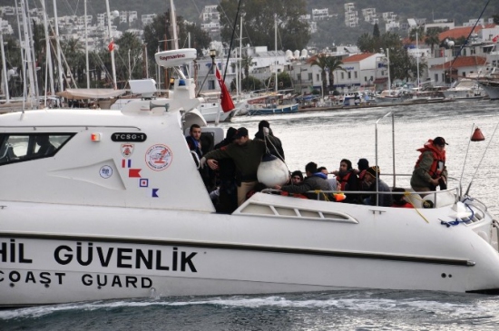 Muğla Bodrum'da Yunanistan'a Gitmeye Çalışan 35 Kaçak Göçmen Ele Geçirildi