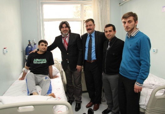 Kocaeli'de Eğitim Gören Afgan Öğrenci Ameliyatla Sağlığına Kavuştu