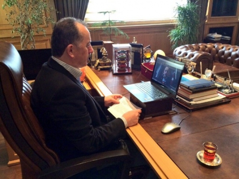 Bağcılar'da Akıllı Belediyecilik Uygulaması Olarak Hayata Geçirilen İnteraktif Meclis'e Yoğun İlgi Var