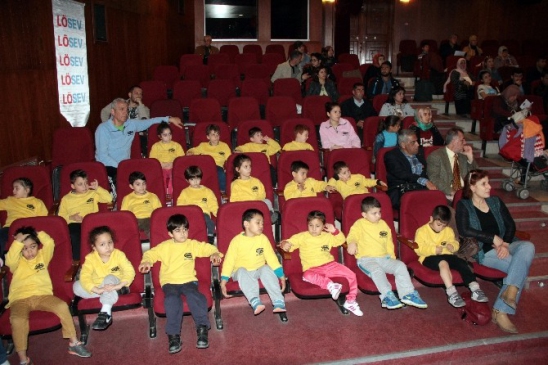 Adana'da "Kanser Kaderimiz Olmayacak" Projesi Kapsamında Farkındalık Etkinlikleri Düzenlendi