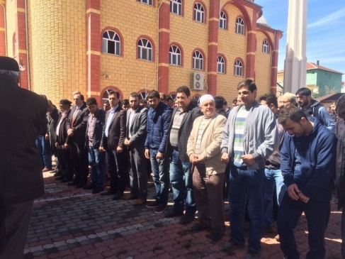 Samsun'un 17 İlçesinde Şehit Savcı İçin Gıyabi Cenaze Namazı Kılındı