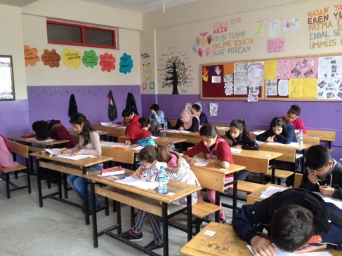 Batman'da TED Tam Eğitim Bursu Sınavı'na 6 Bin 475 Öğrenci Katıldı