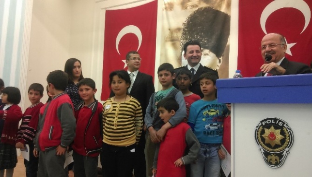 Kırıkkale Merkez'de 375 Öğrenciye Giysi Yardımı Gerçekleşti