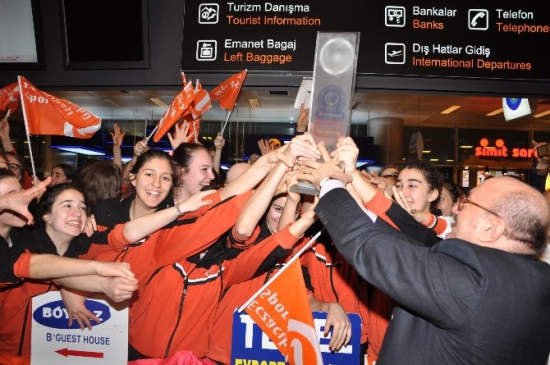 Eczacıbaşı VitrA, İstanbul'da Şampiyonluk Coşkusu Yaşıyor