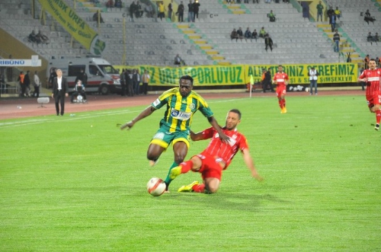 Şanlıurfa'da PTT 1. Lig Kapanış Maçında Şanlıurfaspor ve Samsunpor 1-1 Berabere Kaldı