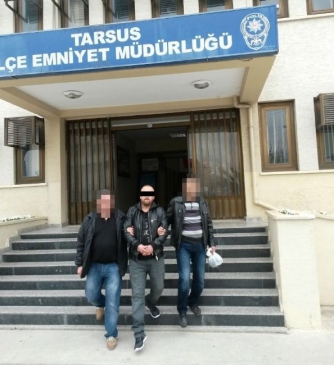 Mersin Tarsus'ta Bankamatikte Unutulan Parayı Alan Cezaevi Firarisi Yakalandı