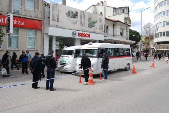Balıkesir Edremit'te Yeni Minibüs Durağı Uygulaması Tam Not Aldı