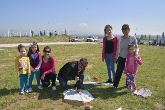 Torbalı İzmir'de Geleneksel Uçurtma Şenliği 12 Nisan'da Gerçekleşecek